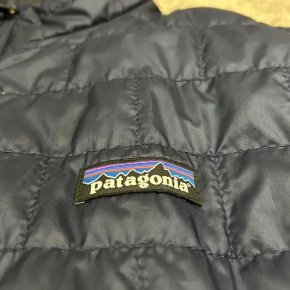 Patagonia Navy Nano Puff Vest Men's Large - Picture 6 of 6